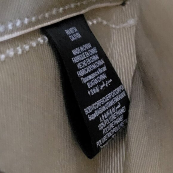 BCBGMAXAZRIA 'Harlow' Scalloped Clutch Purse - Picture 8 of 8